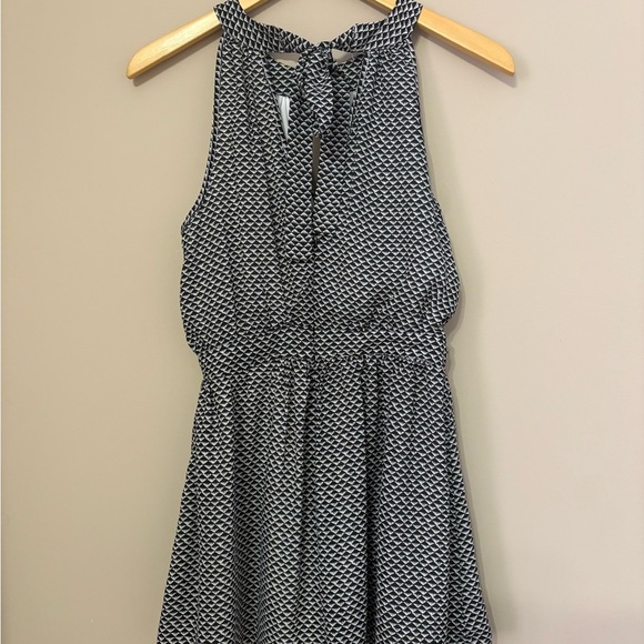 Francesca's Women's Geometric Halter Romper Black Size S Sleeveless - Picture 6 of 6